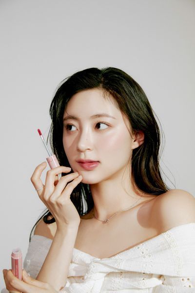 Глянцевый тинт с оттенком винограда Rom&nd Juicy Lasting Tint #25 Bare Grape 125 фото
