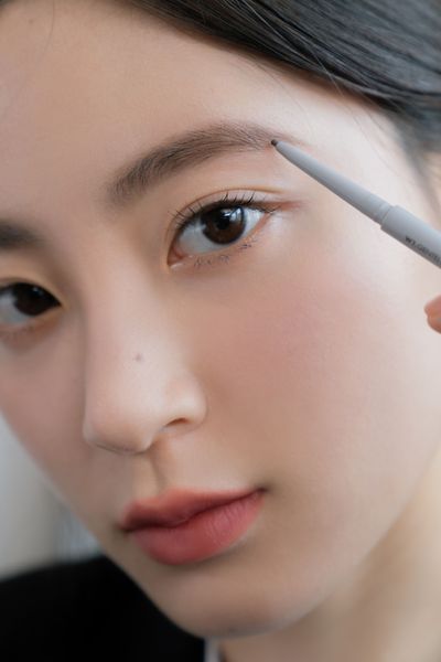 Олівець для брів 3в1 у сірому відтінку Rom&nd Han All Sharp Brow C1 Classic Gray 1901 фото