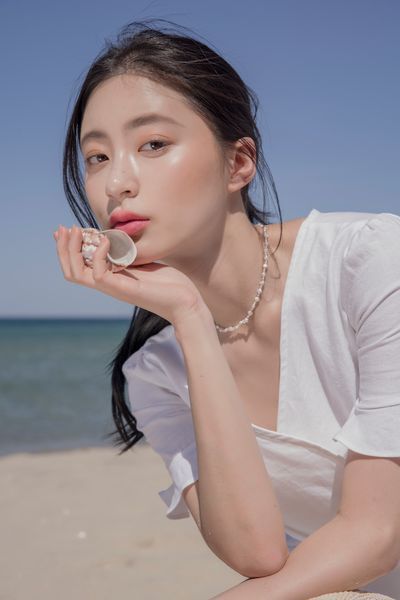 Помада в холодному нюдовому відтінку Rom&nd Zero Matte Lipstick #10 Pink Sand 910 фото